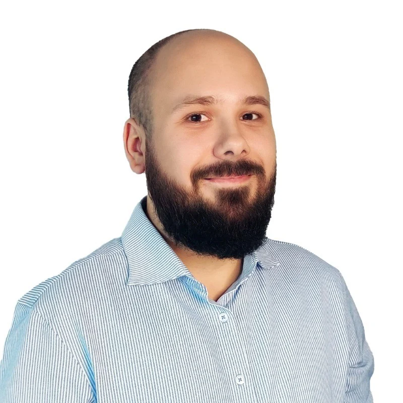 Szymon Wegera – Twórca wizualizacji 3D, specjalista od Game Artu.